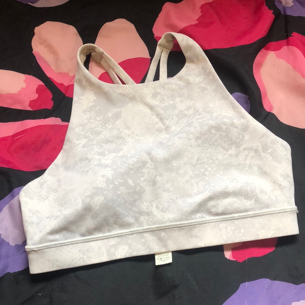 Lululemon Energy Bra High Neck *Medium Support B/C Cup